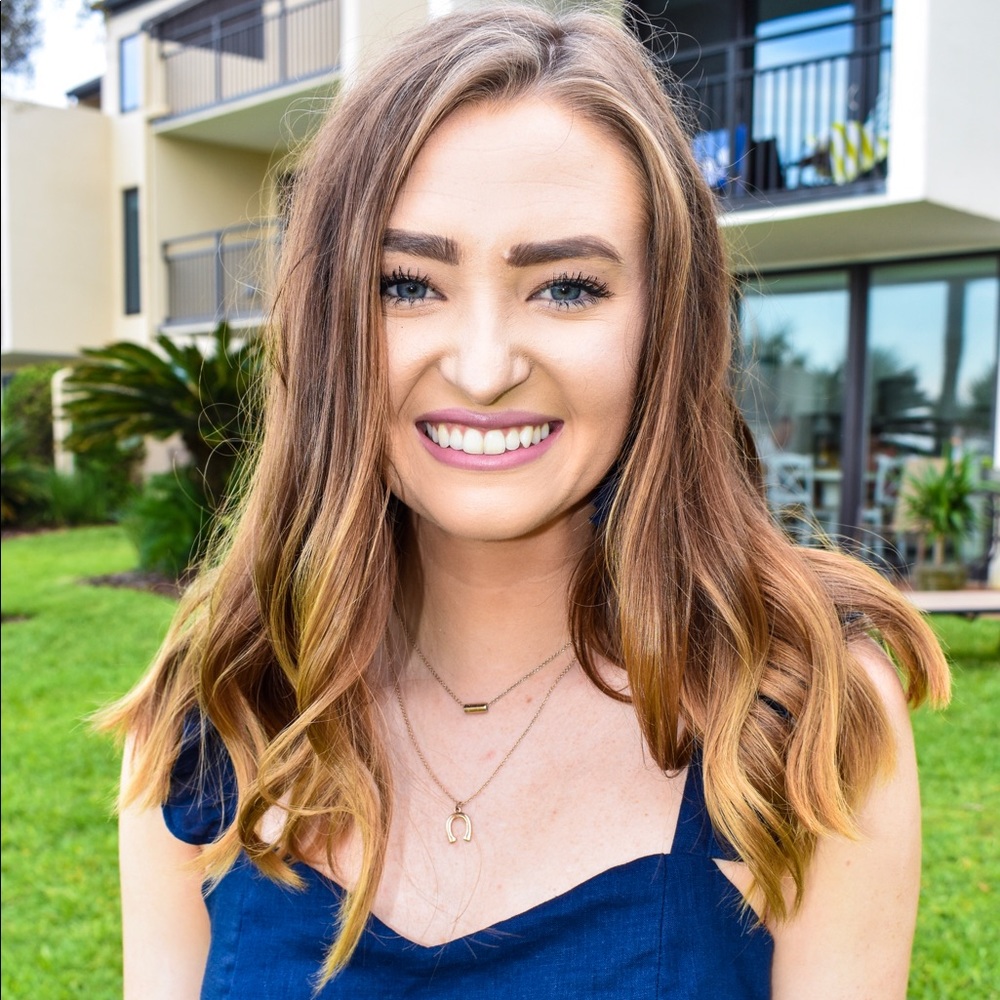 Meet your Posher, Emily